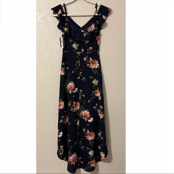 By & By women’s floral print off the shoulder high low hem bubble crepe dress, 0 - Picture 2 of 11